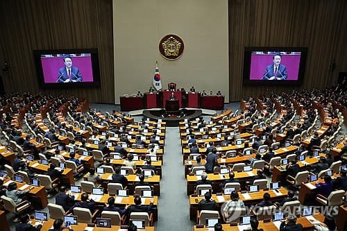 블랙홀 된 &lsquo;메가 서울&rsquo;, 틀렸다