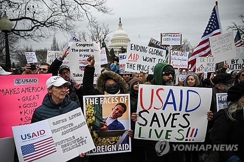 인도적 지원 내건 USAID, 테러 지원 혐의...수상하다 수상해